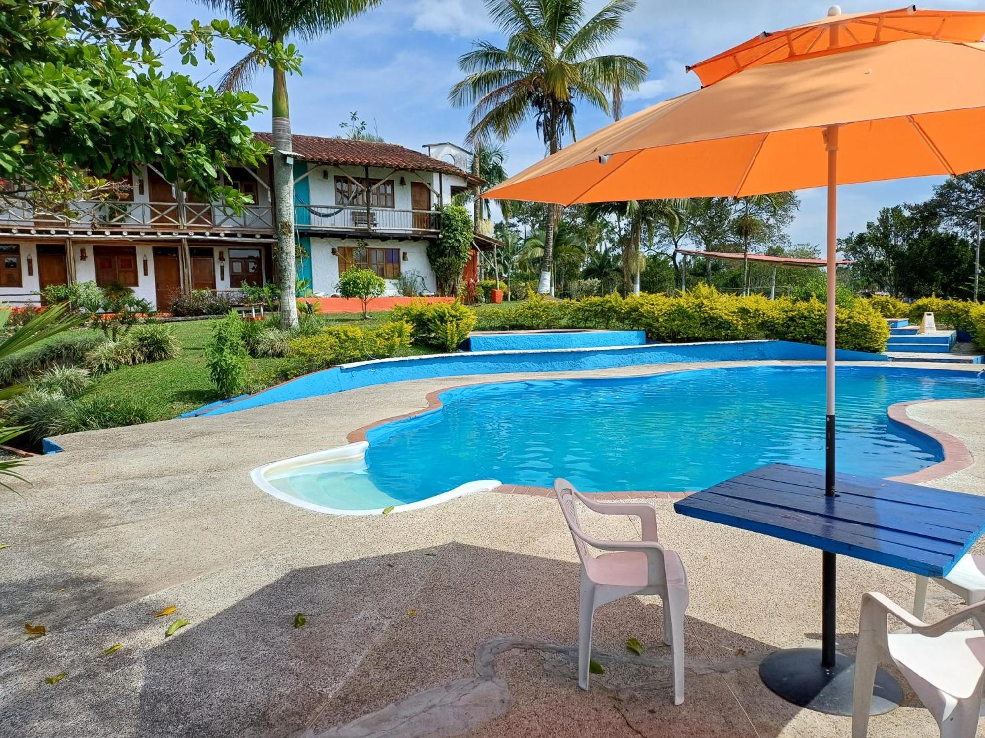 Hotel Cerca Panaca Eje Cafetero suites y cabanas Quimbaya Exterior foto