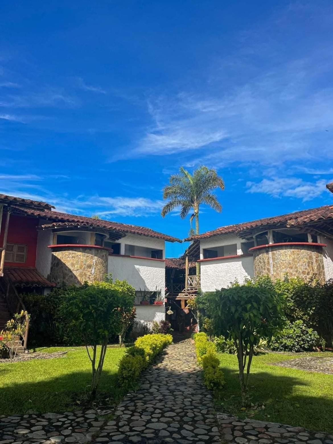 Hotel Cerca Panaca Eje Cafetero suites y cabanas Quimbaya Exterior foto