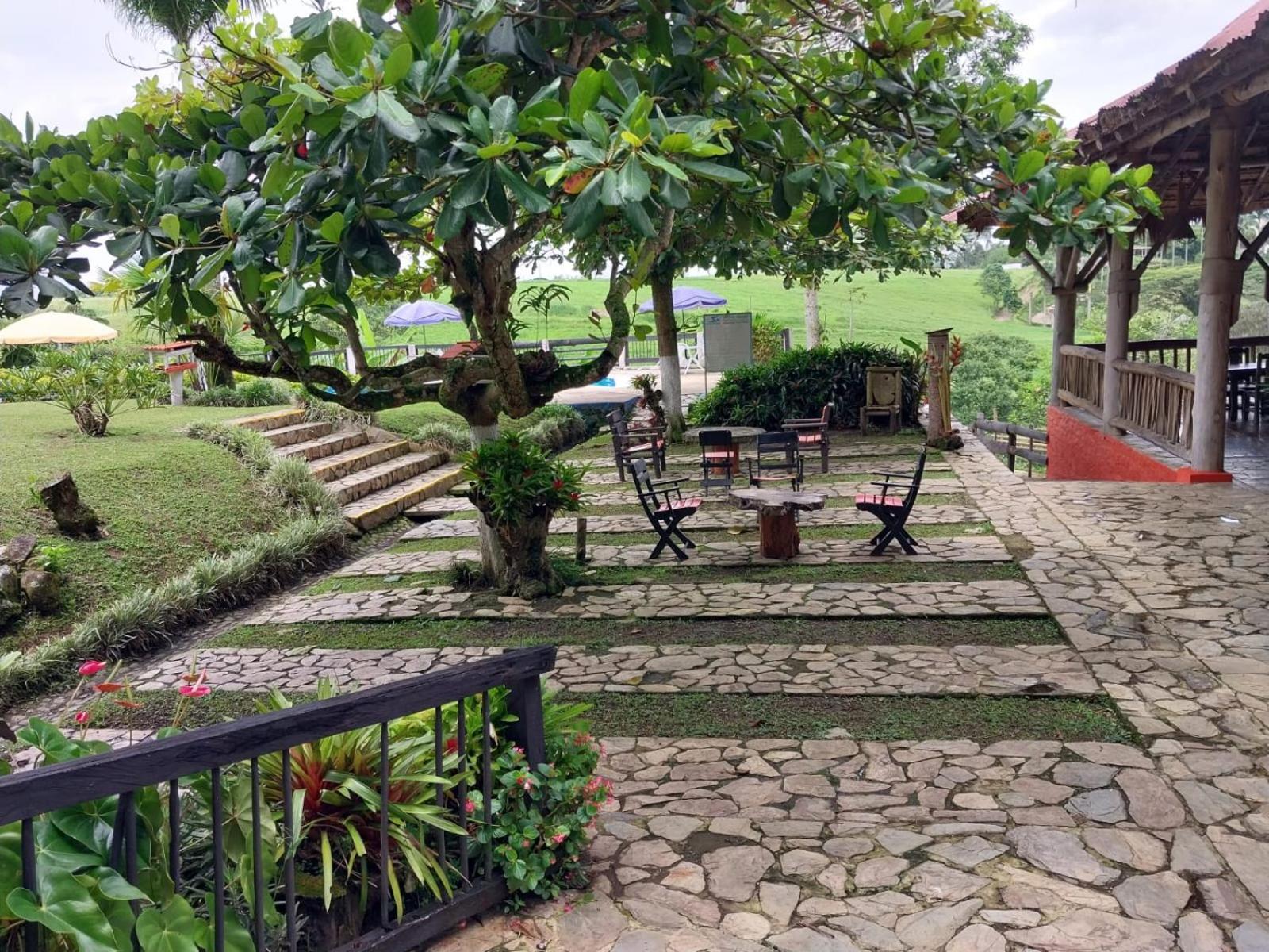 Hotel Cerca Panaca Eje Cafetero suites y cabanas Quimbaya Exterior foto